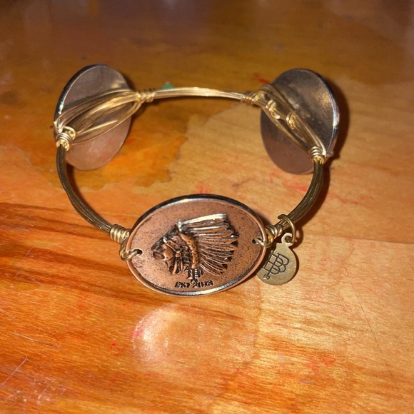 •BOURBON & BOWTIES•PEWTER & SILVER CHEIFT INDIAN EST.2013 BANGLE BRACELET EUC - Picture 8 of 9